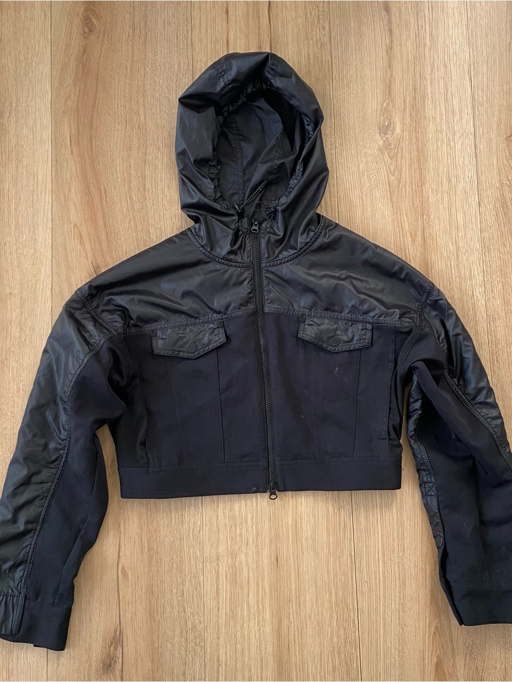 Nike Sportwear City Ready Tech Cropped Hooded Black Jacket Size Medium